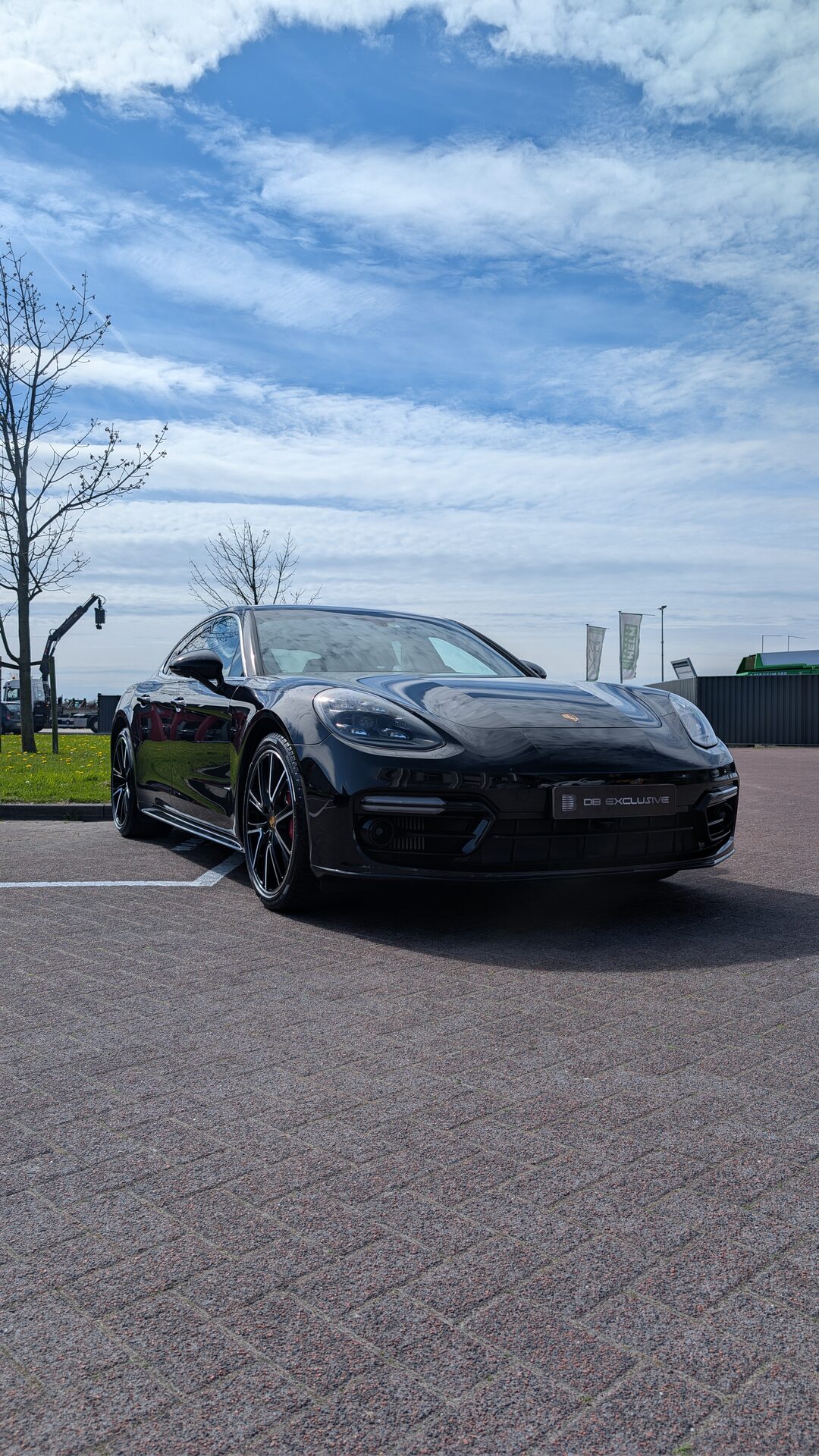 Porsche Panamera — Signature + Upgrades
